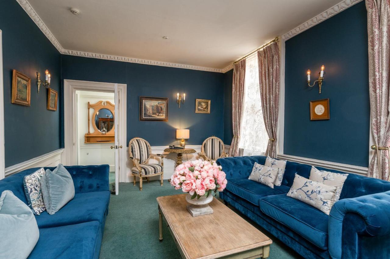 Abbey Mews In The Heart Of Bath, Keys Bath